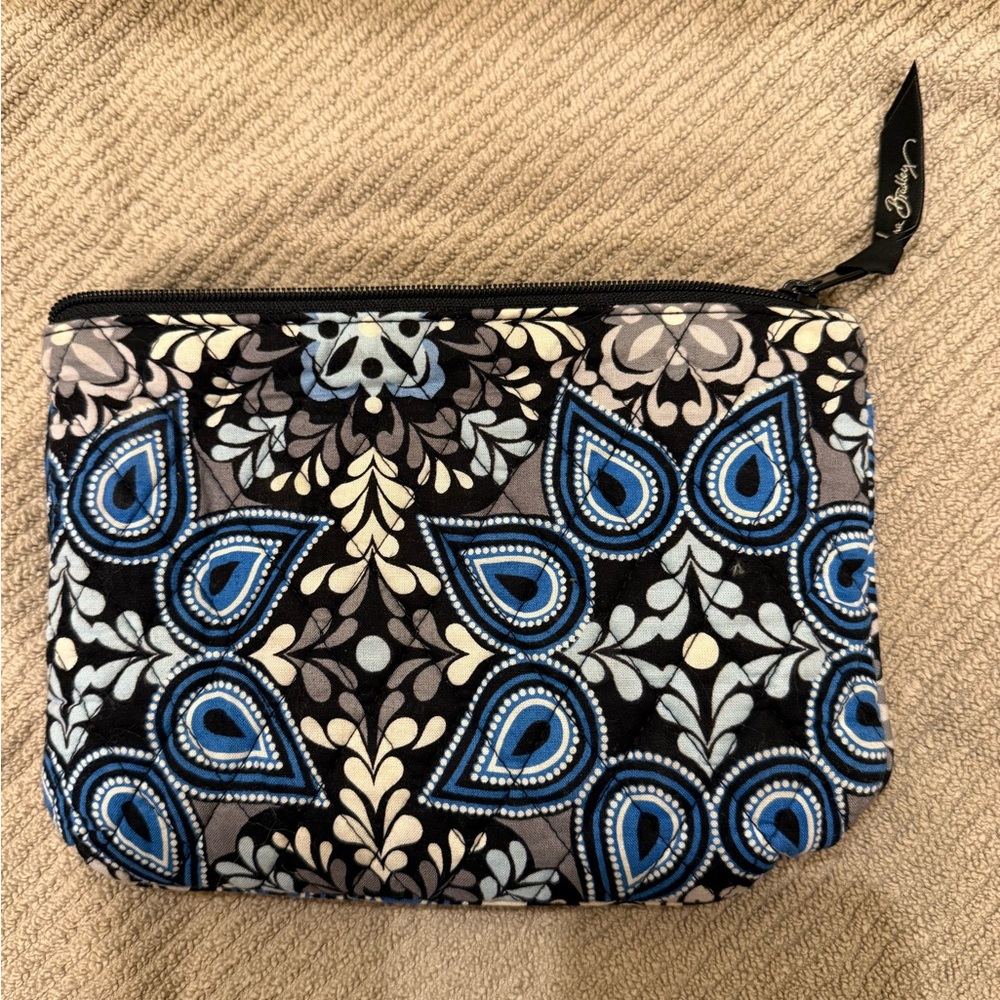 EUC VERA BRADLEY ZIPPER POUCH